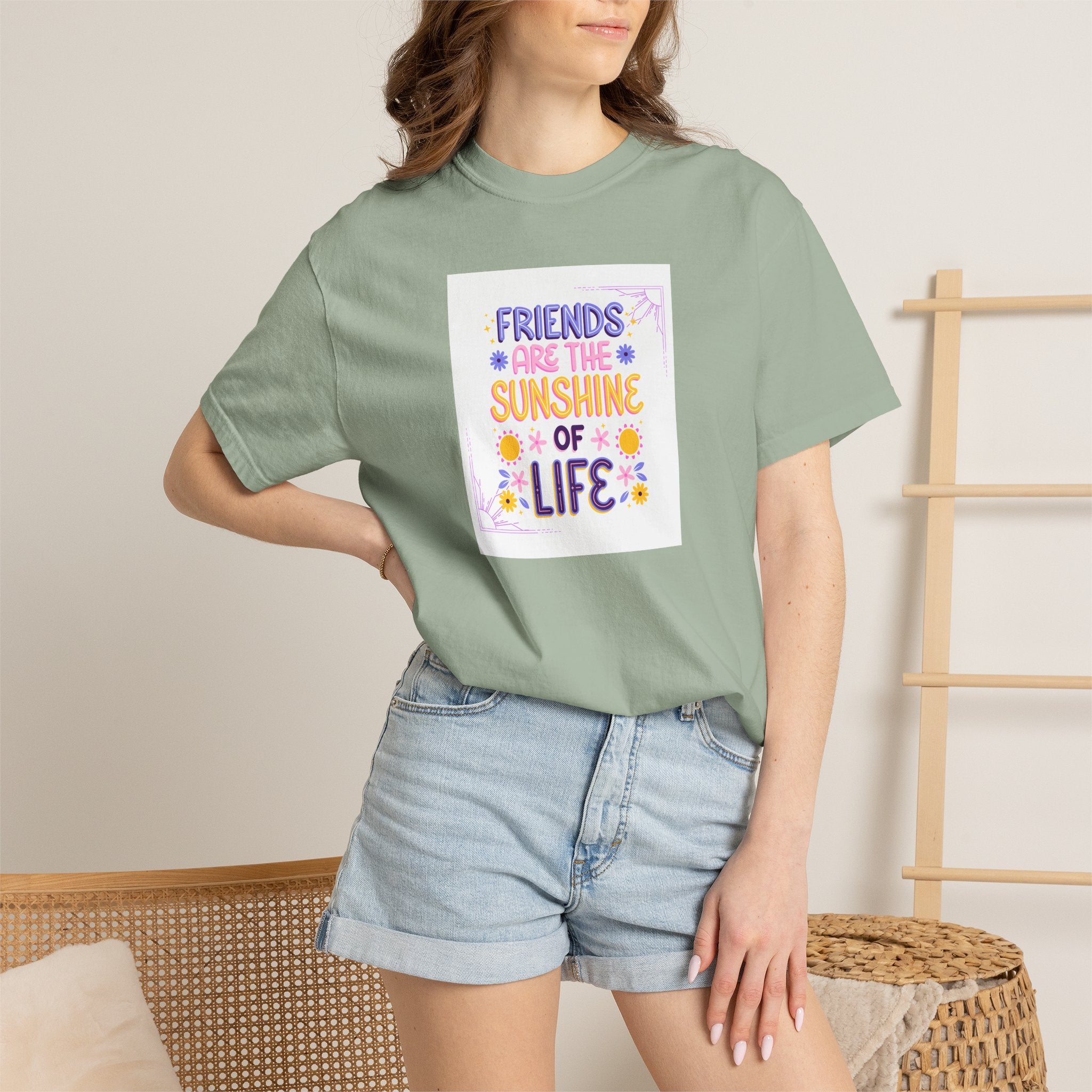 T-Shirt — "Friends Are the Sunshine of Life" Floral Graphic Tee