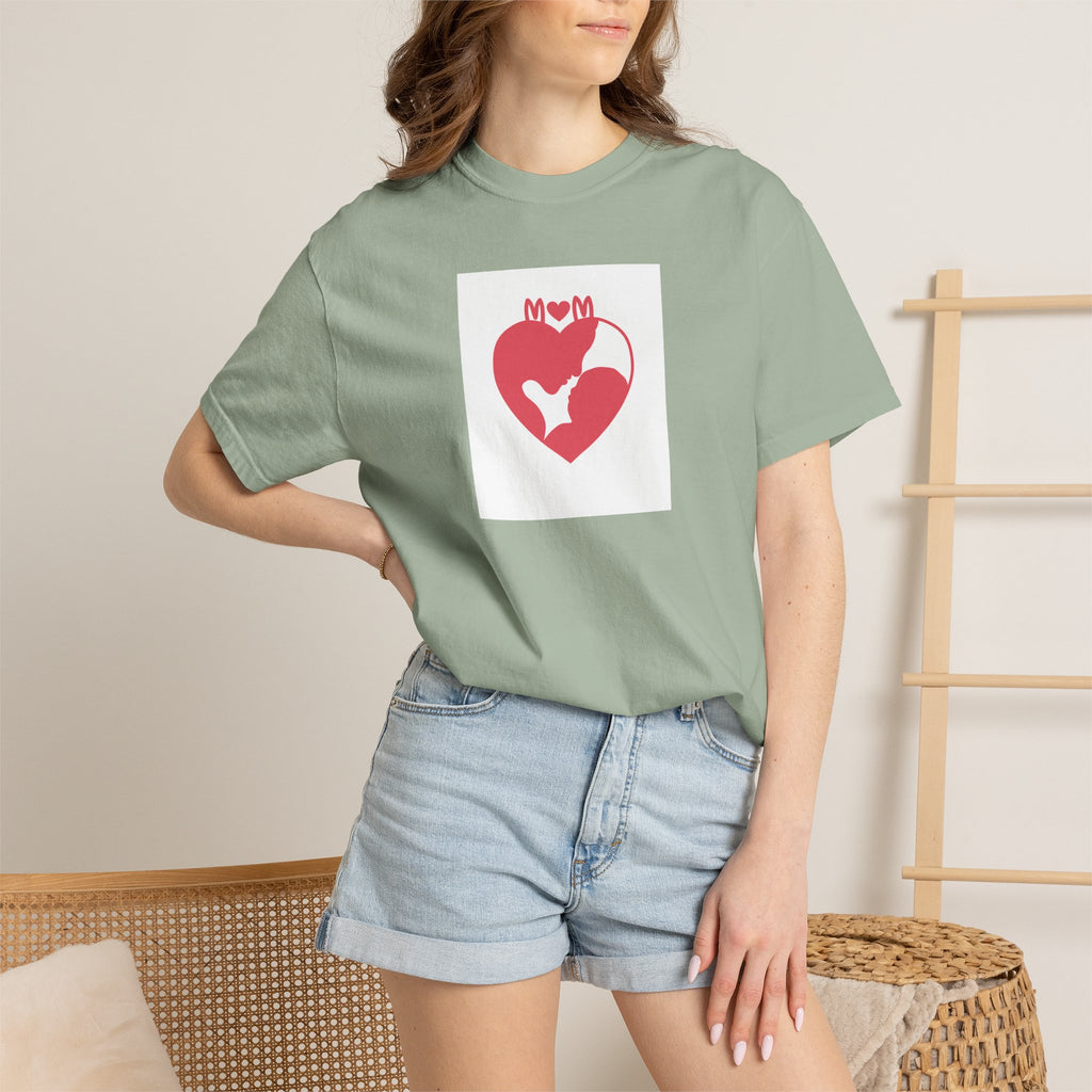 Mom Heart Cat T-Shirt – Cute Pet Mom Graphic Tee