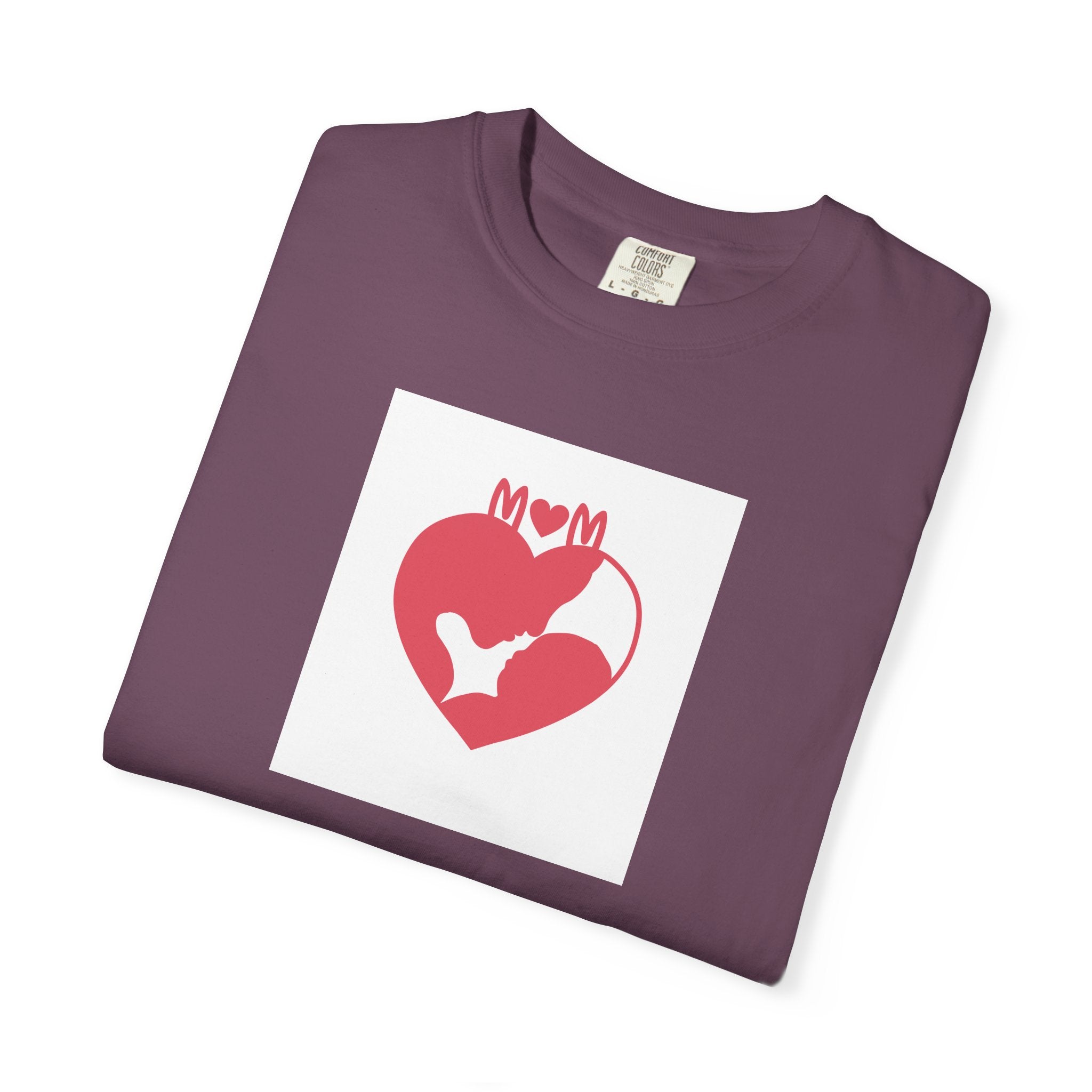 Mom Heart Cat T-Shirt – Cute Pet Mom Graphic Tee