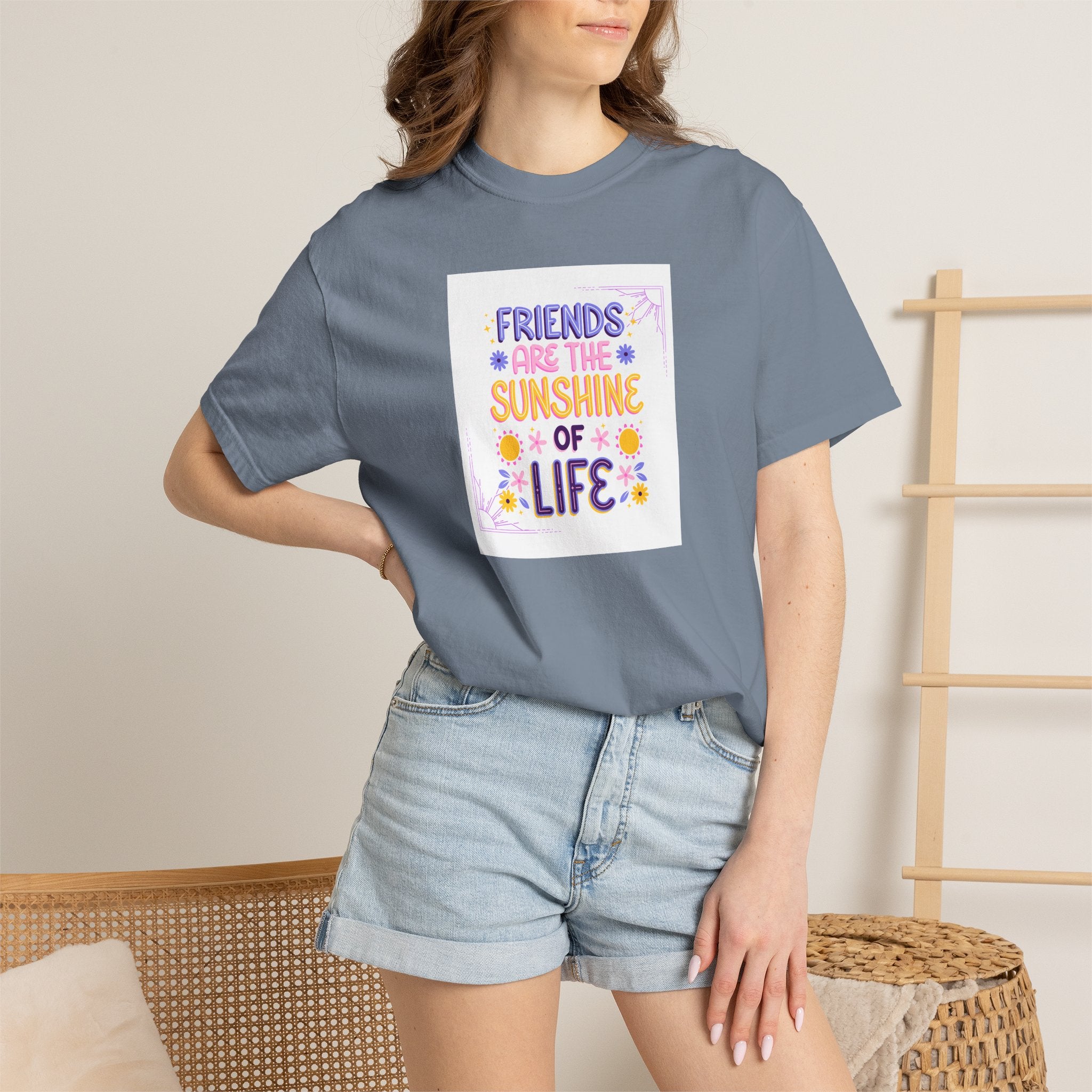 T-Shirt — "Friends Are the Sunshine of Life" Floral Graphic Tee