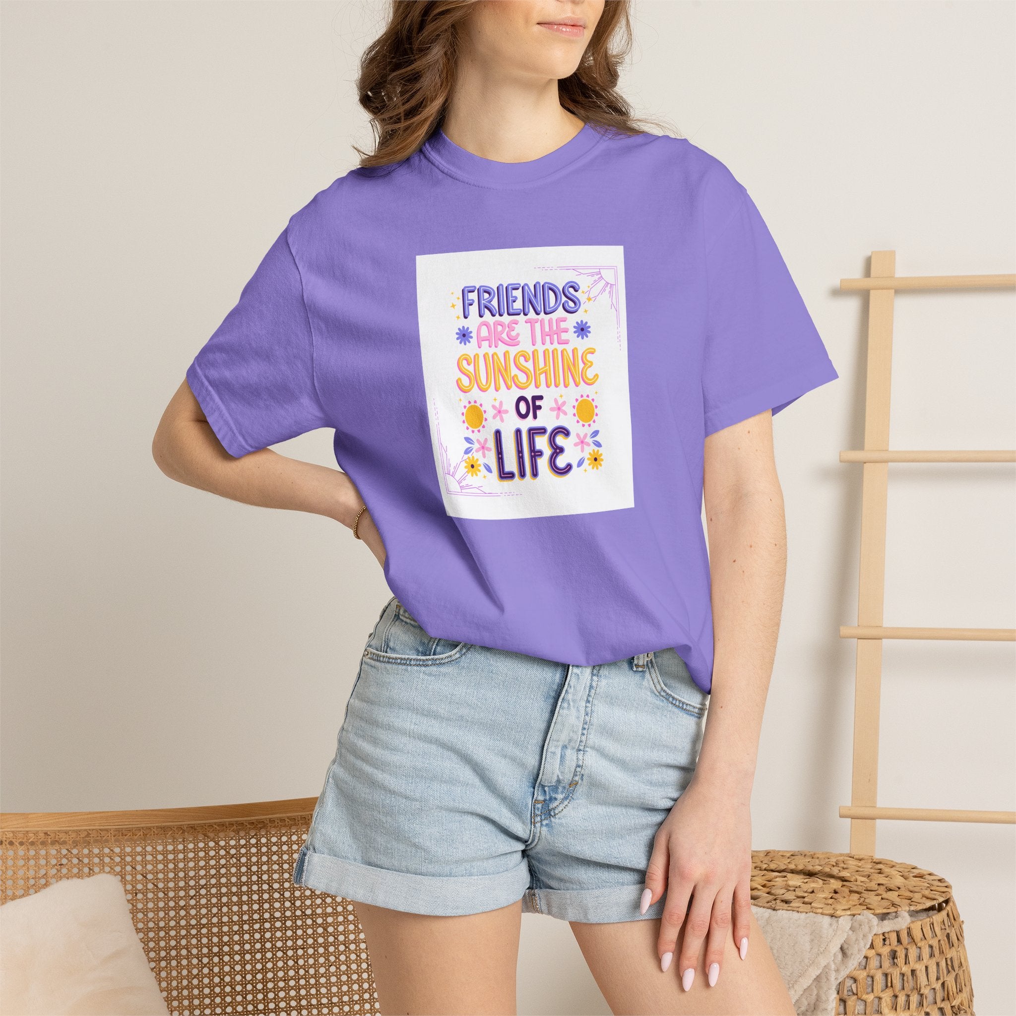 T-Shirt — "Friends Are the Sunshine of Life" Floral Graphic Tee