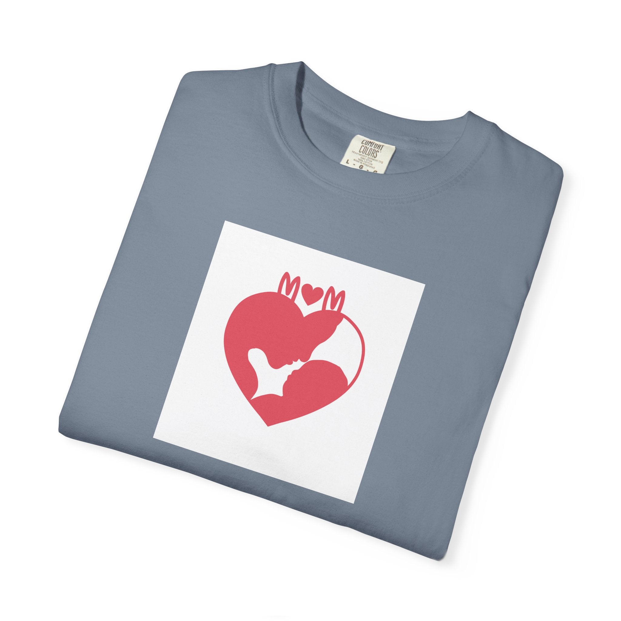 Mom Heart Cat T-Shirt – Cute Pet Mom Graphic Tee