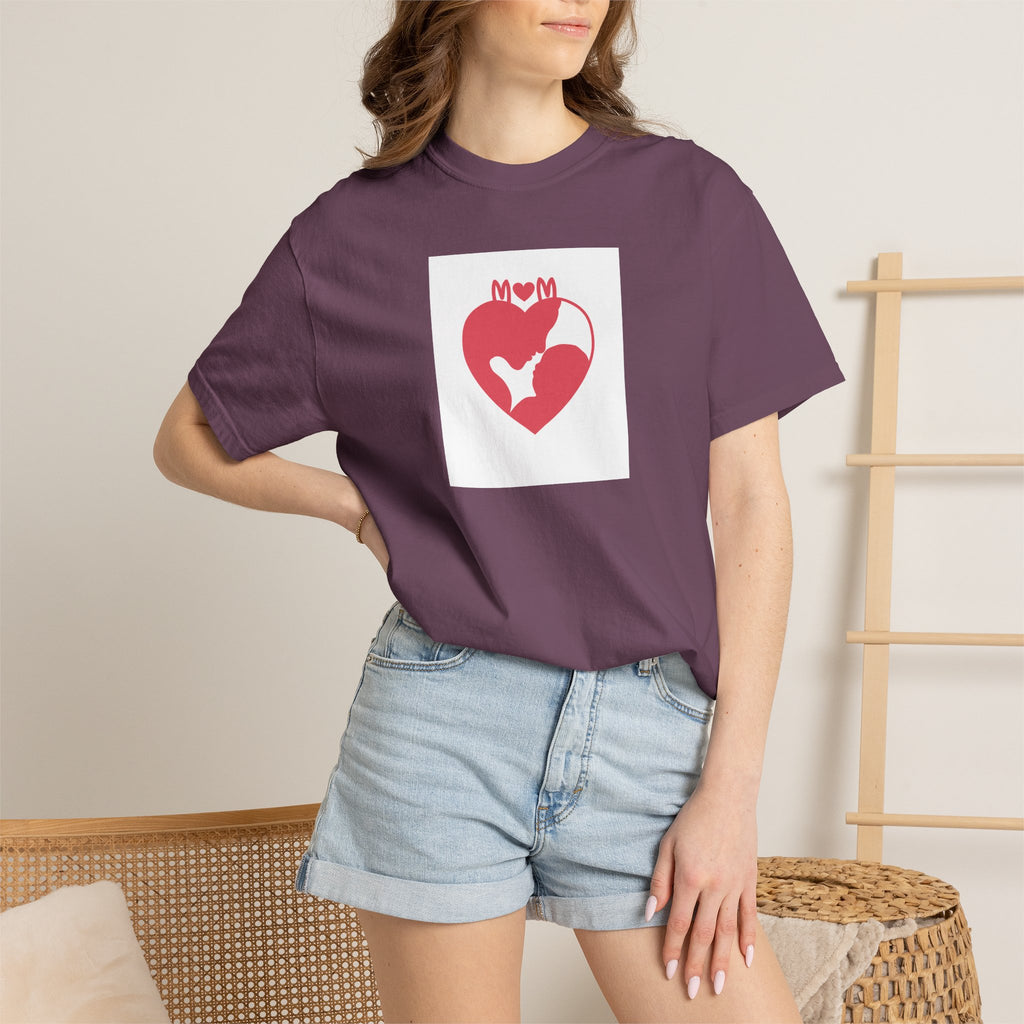 Mom Heart Cat T-Shirt – Cute Pet Mom Graphic Tee