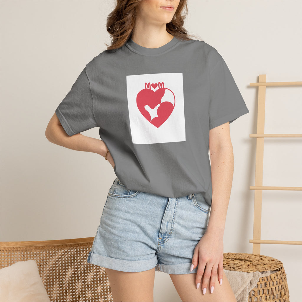 Mom Heart Cat T-Shirt – Cute Pet Mom Graphic Tee