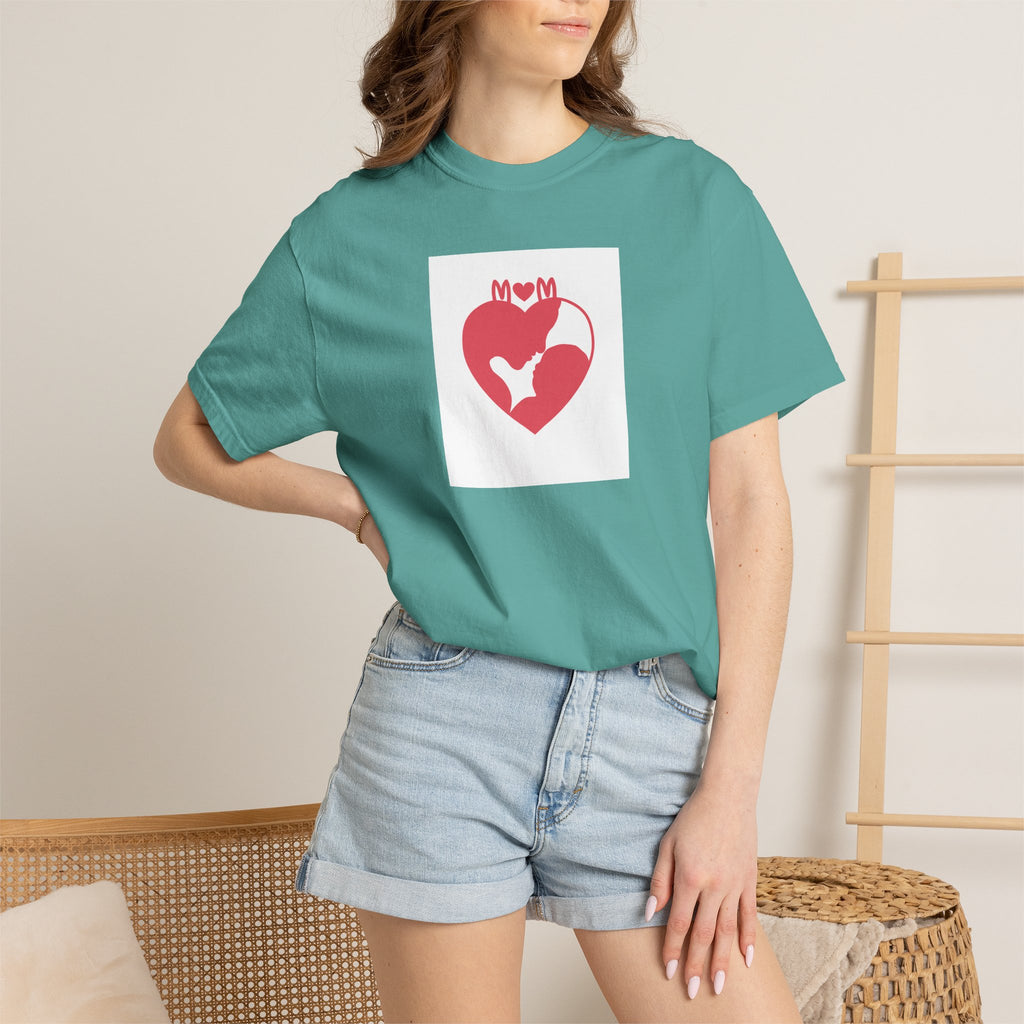 Mom Heart Cat T-Shirt – Cute Pet Mom Graphic Tee