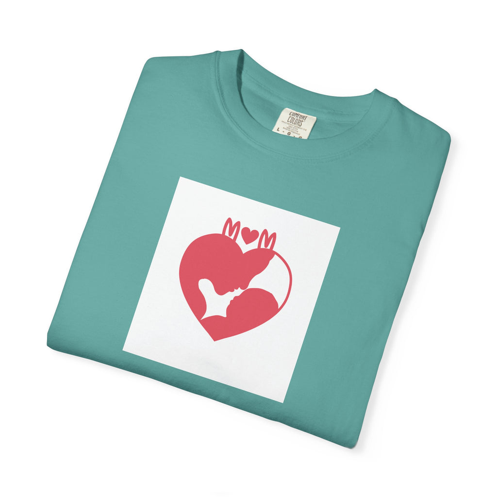 Mom Heart Cat T-Shirt – Cute Pet Mom Graphic Tee