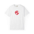 Mom Heart Cat T-Shirt – Cute Pet Mom Graphic Tee